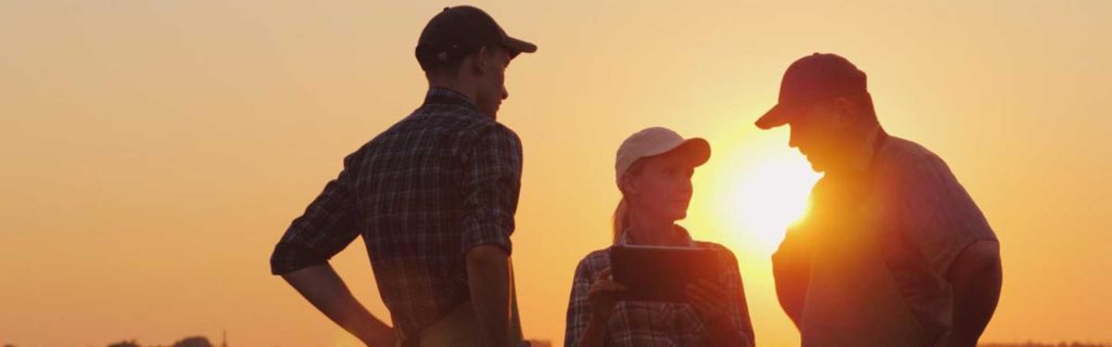 5 Top Social Media Tips for Agribusiness 6 farmers chat Farm Table Hero CTA 1920x600 1